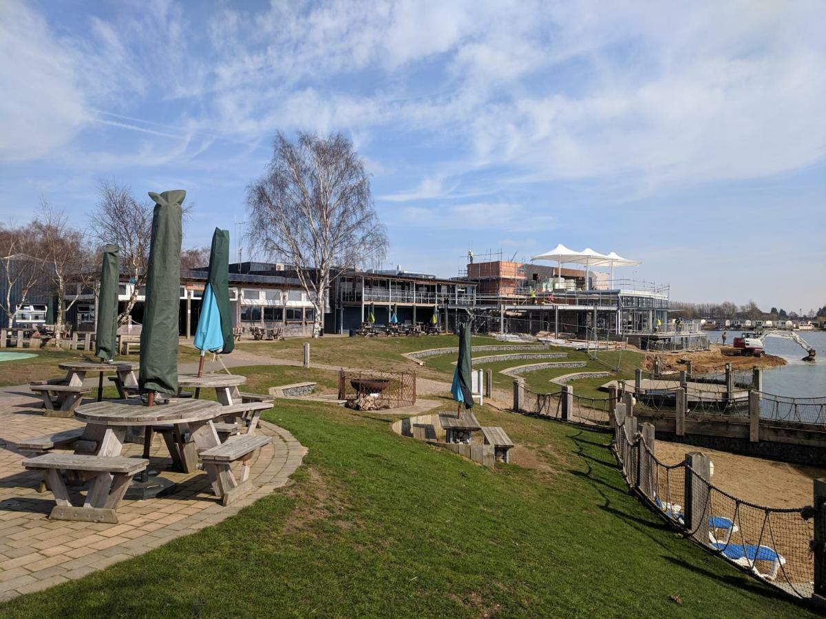 Hotel P&D'S Pearl Caravan At Tattershall Lakes Country Park Exterior foto