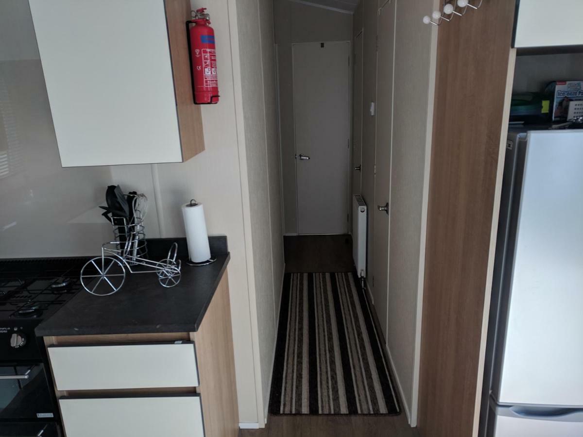 Hotel P&D'S Pearl Caravan At Tattershall Lakes Country Park Exterior foto